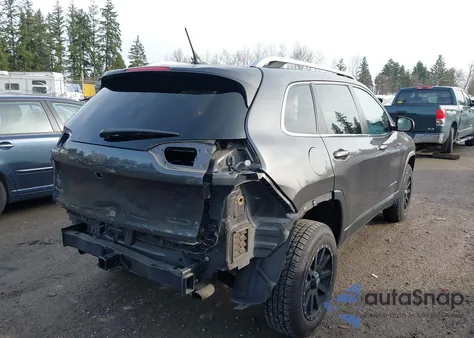 2015 Jeep Cherokee Latitude z USA, uszkodzony, nr VIN 1C4PJMCSXFW582792